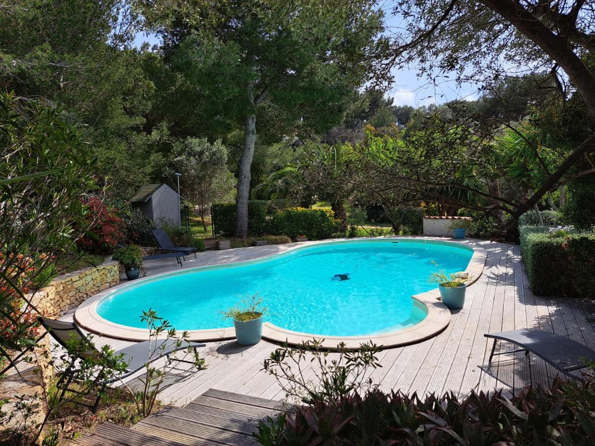 Rez De Jardin Villa Presqu'Ile De Giens Hyères Exterior foto
