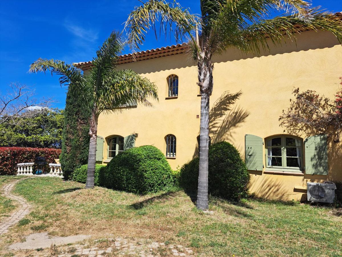 Rez De Jardin Villa Presqu'Ile De Giens Hyères Exterior foto