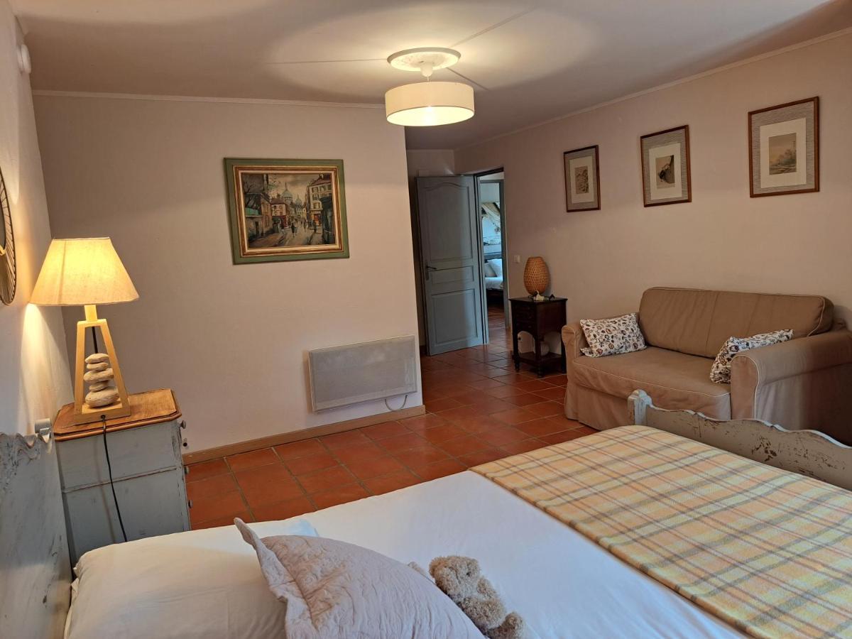 Rez De Jardin Villa Presqu'Ile De Giens Hyères Exterior foto