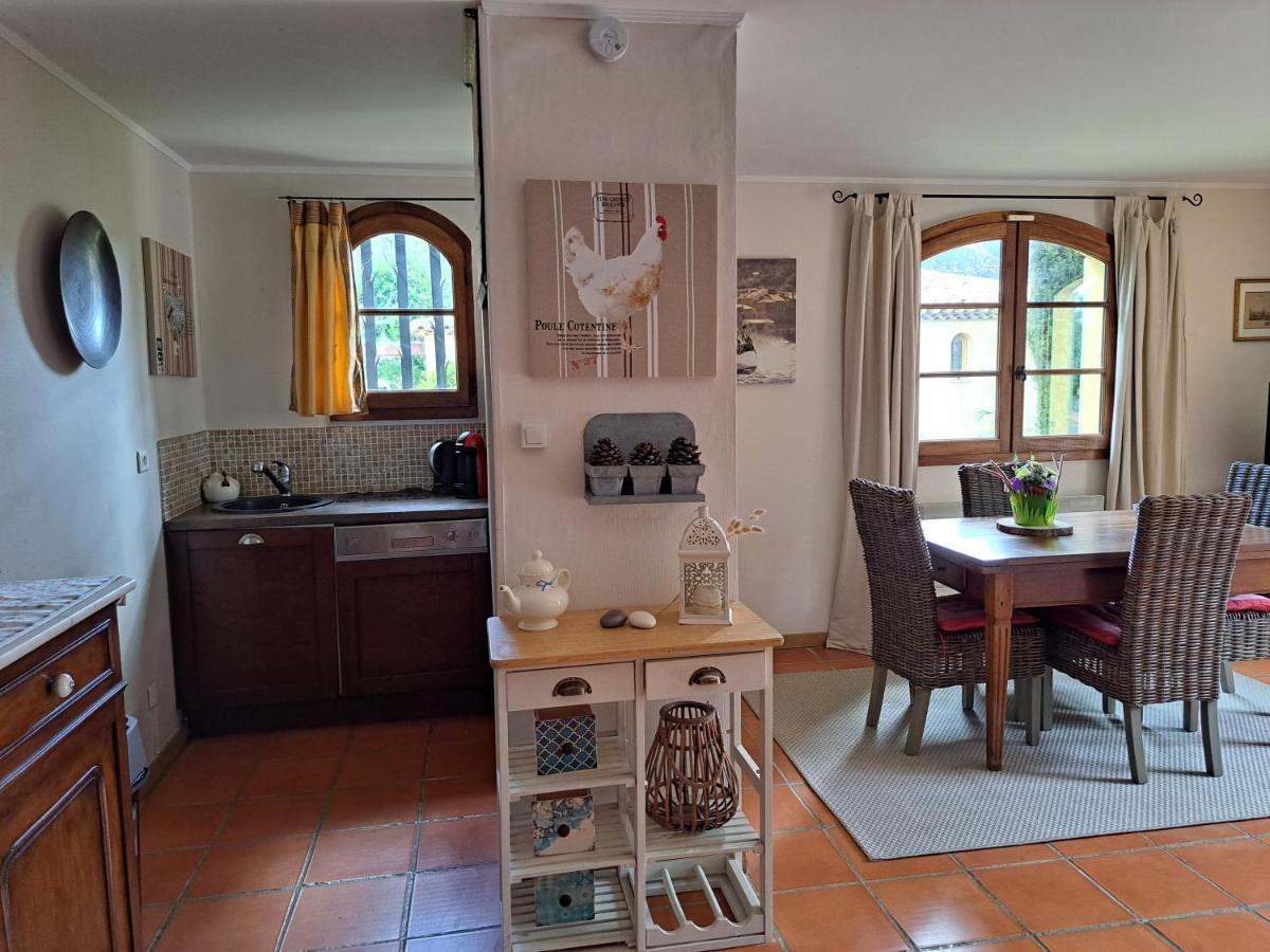 Rez De Jardin Villa Presqu'Ile De Giens Hyères Exterior foto